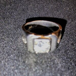 Elegant Silver Men's Ring